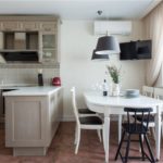 Cocina beige de estilo provenzal