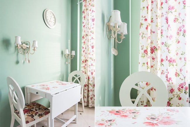 L'intérieur d'une petite cuisine avec une fenêtre dans le mur - salle à manger L'intérieur d'une petite cuisine avec une fenêtre dans le mur - salle à manger