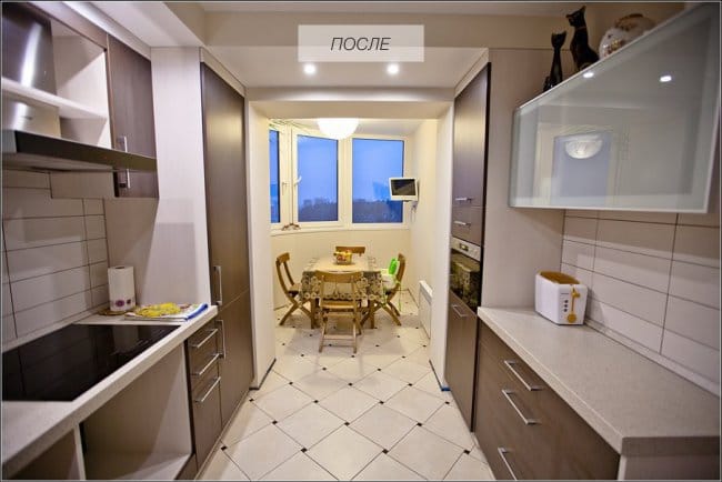 Combinaison d'un balcon avec une cuisine - vue après réaménagement et réparation Combinaison d'un balcon avec une cuisine - vue après réaménagement et réparation