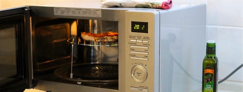 Forno de microondas com grelha dupla