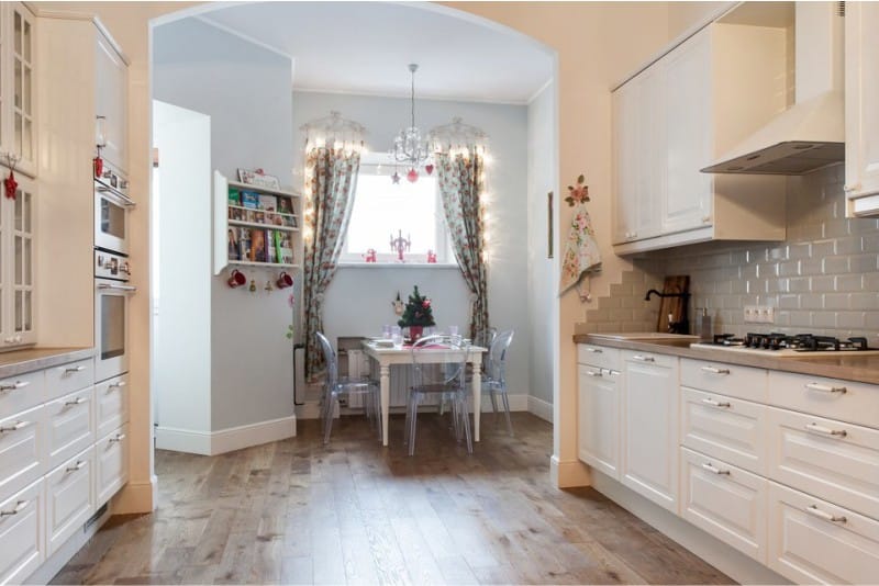 Arco di Luchkovaya all'interno della cucina
