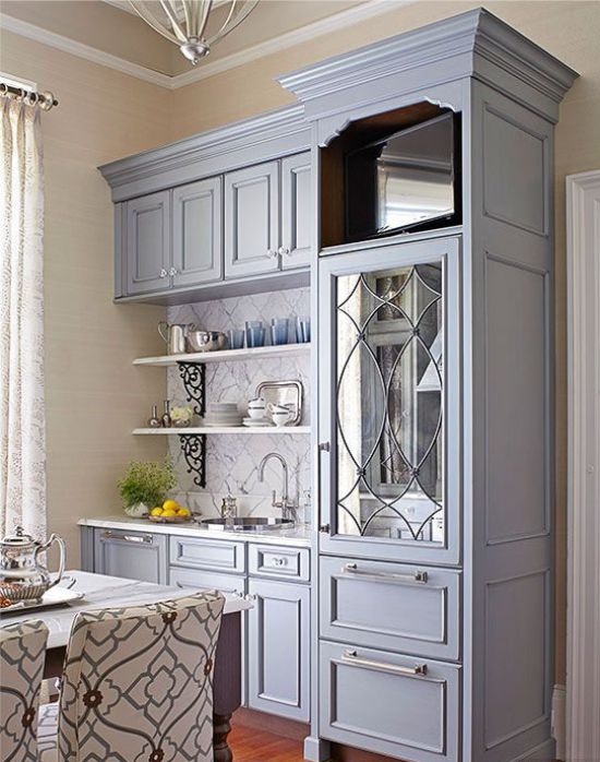 Cucina con facciate a specchio