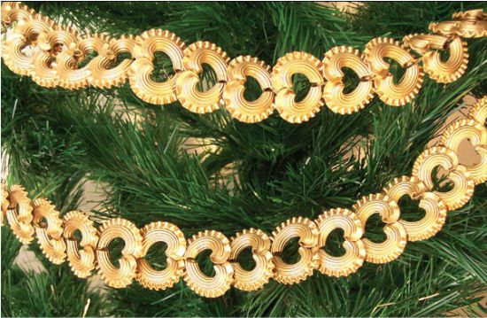 Garland av pasta på juletre
