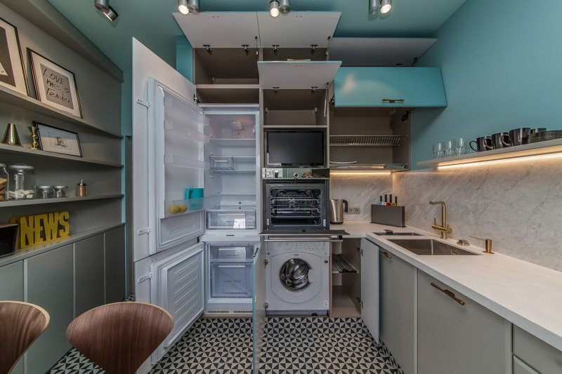 Cocina con lavadora integrada.