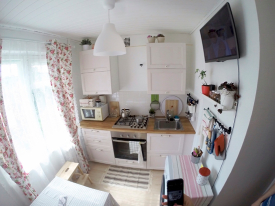 Lavadora fija en la cocina.