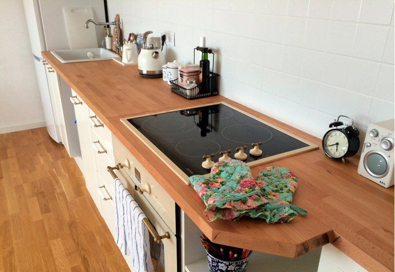 Tapa de madera con bebió