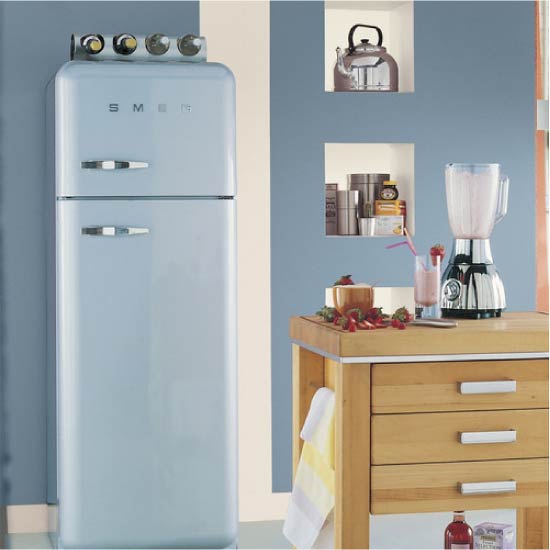 Refrigerador para tonificar la pared.