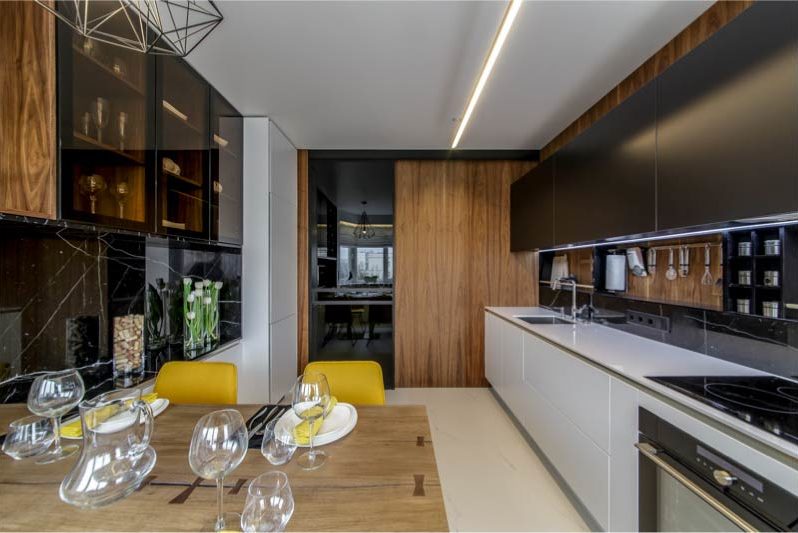Layout de duas fileiras de uma cozinha de 13 metros