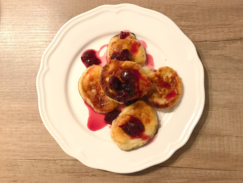 Frits en kefir amb melmelada de cirera