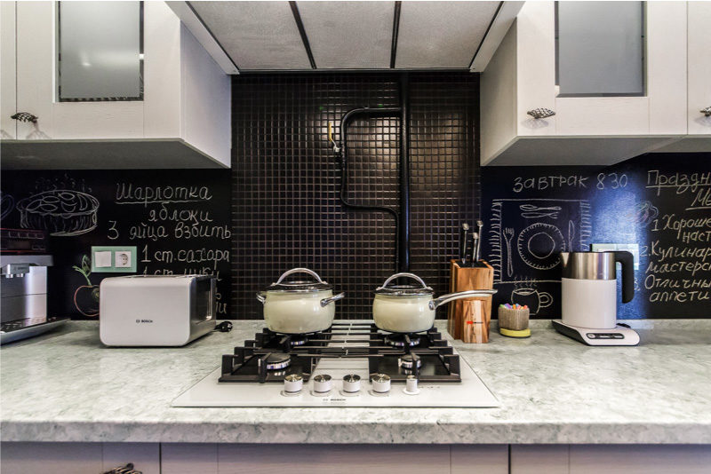 Witte keuken met sinterblad